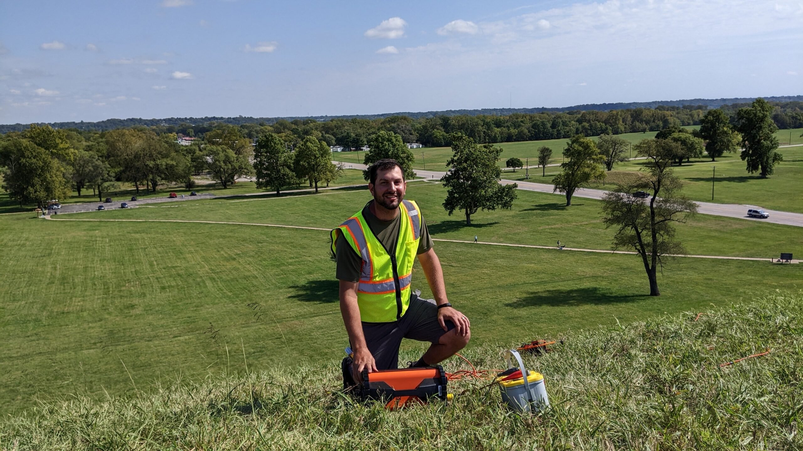 riley-balikian-geophysicist-cahokia-mounds-seismic-survey-illinois-geological-min